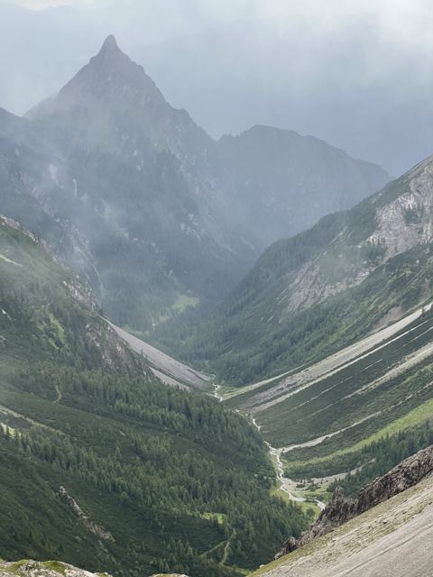 Von der Seescharte ins Lochbachtal Richtung Zams