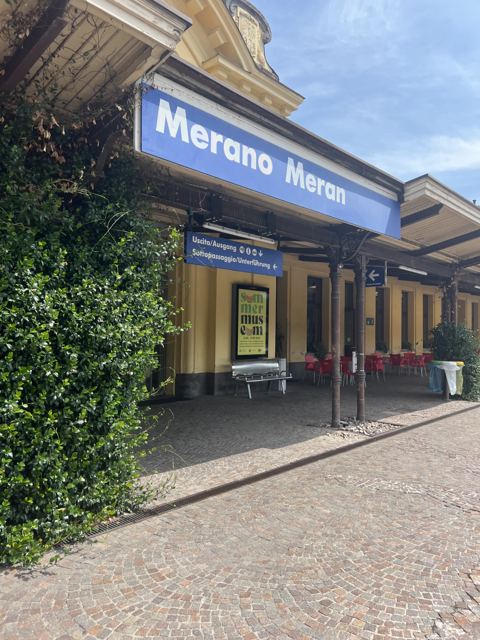Geschafft: Bahnhof Meran