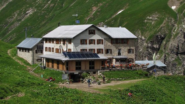 Kemptner Hütte im Sommer