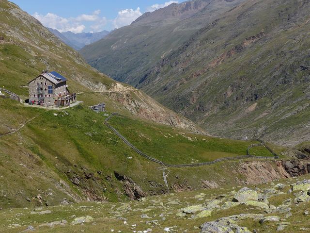 Martin-Busch-Hütte im Niedertal