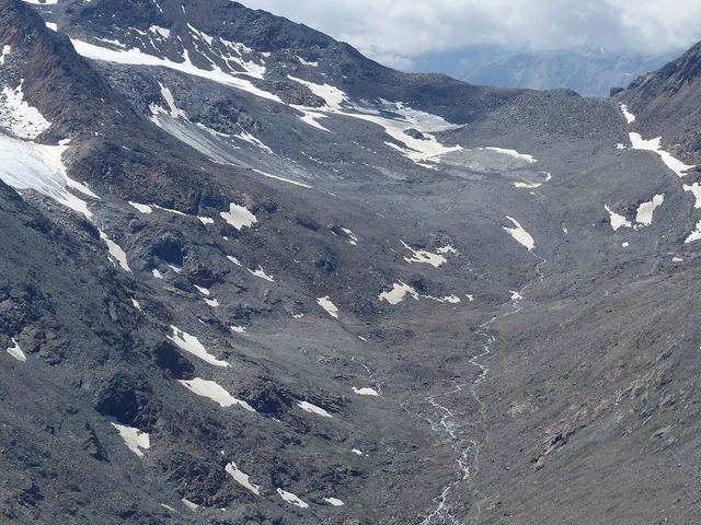 Niederjoch mit der Similaunhütte